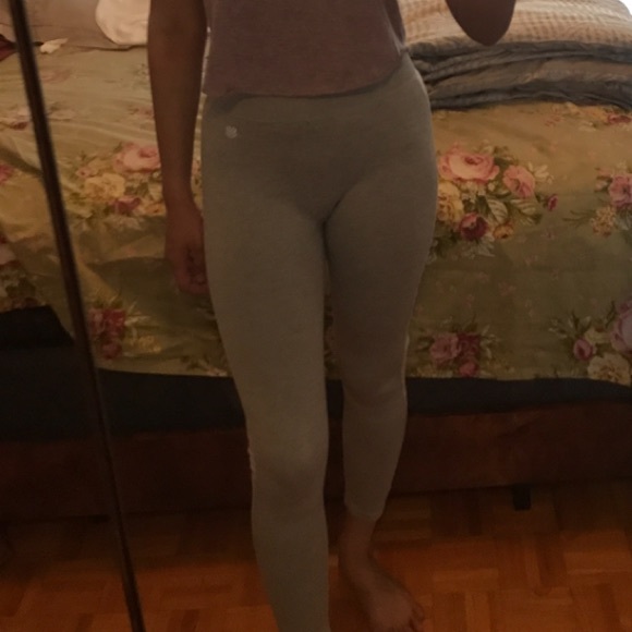 Forever 21 leggings - Picture 2 of 3